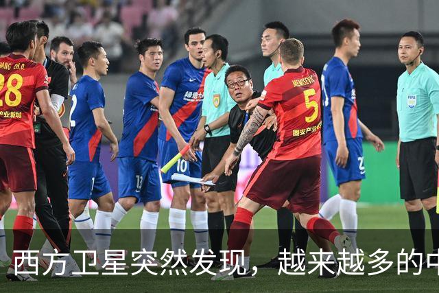 西方卫星突然发现，越来越多的中国大军舰，正在航向澳大利亚方向